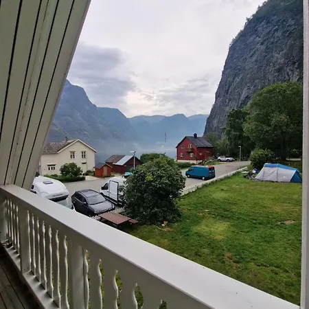Fjord Undredal