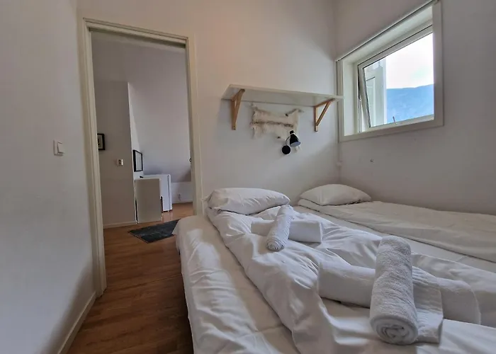 Fjord アパート ウンドレダル